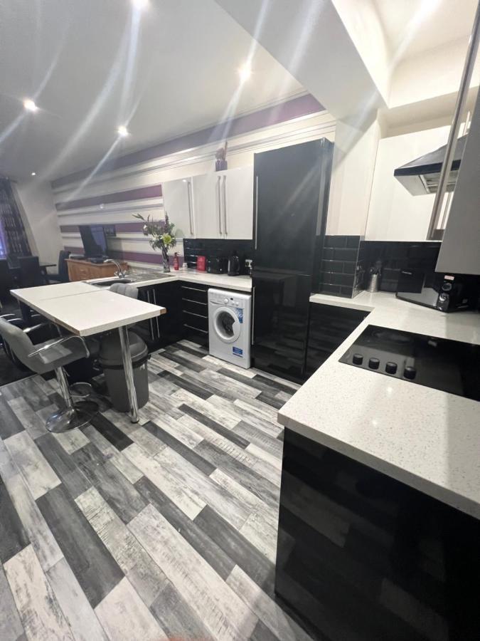 Boutique Blackpool 2 Bed Grey Apartment Sleeps 10 Экстерьер фото